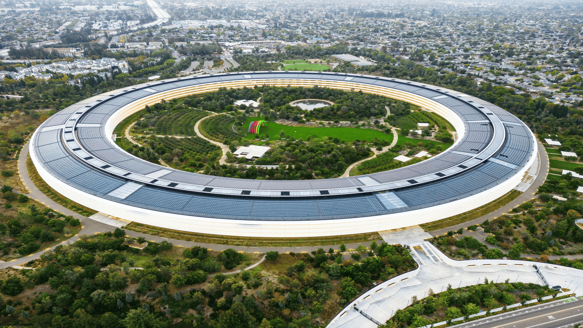 UAE and USA Collaborate on 5GW AI Data Center Campus in Abu Dhabi